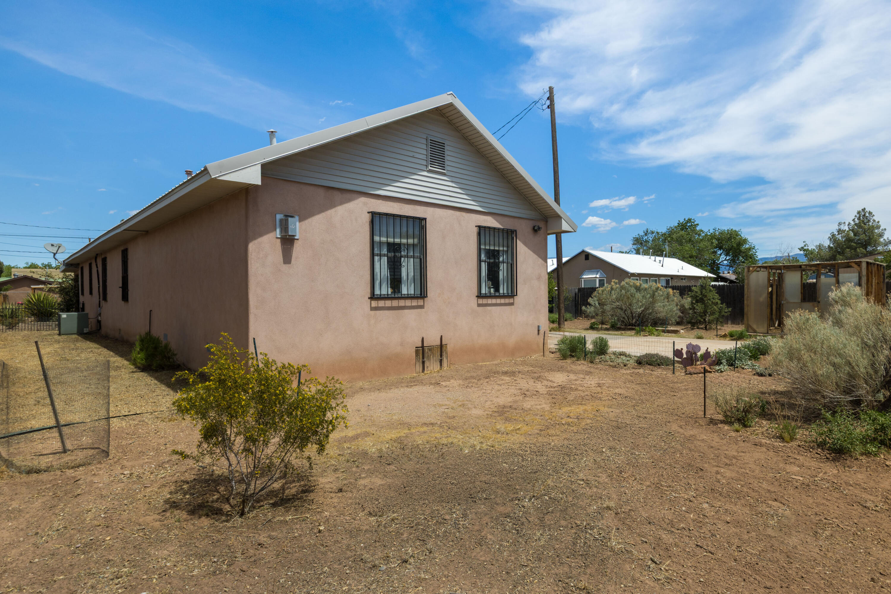 25th image of 2812 Beach Rd Nw, Albuquerque, NM 87104 | MLS# 1102474