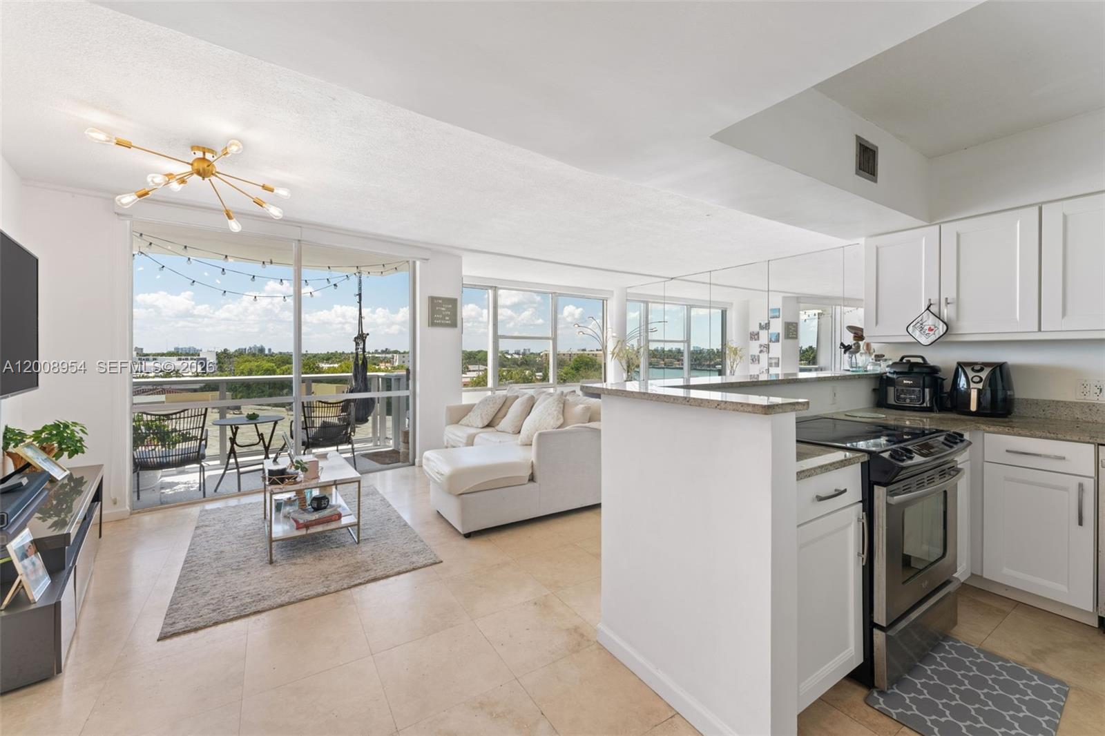 900-bay-dr-421-miami-beach-fl-33141/hzid_b7eec476
