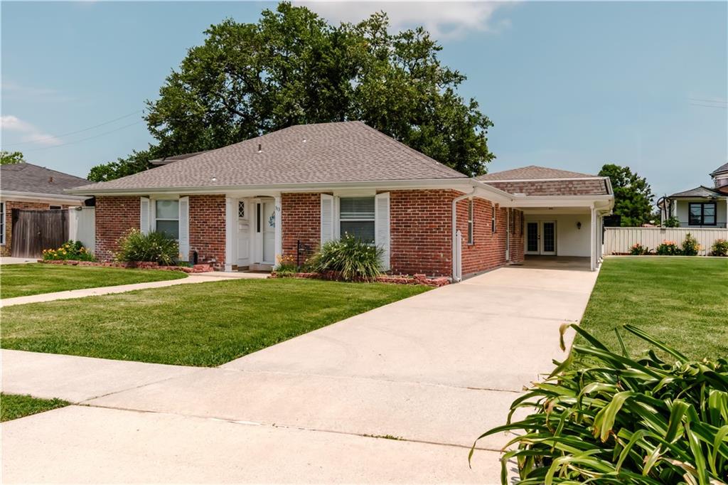Photo 1 of Single family home for sale at 313 Bear Dr, Arabi, LA 70032 | MLS# 2555222 | Listing updated on 2026-09-10