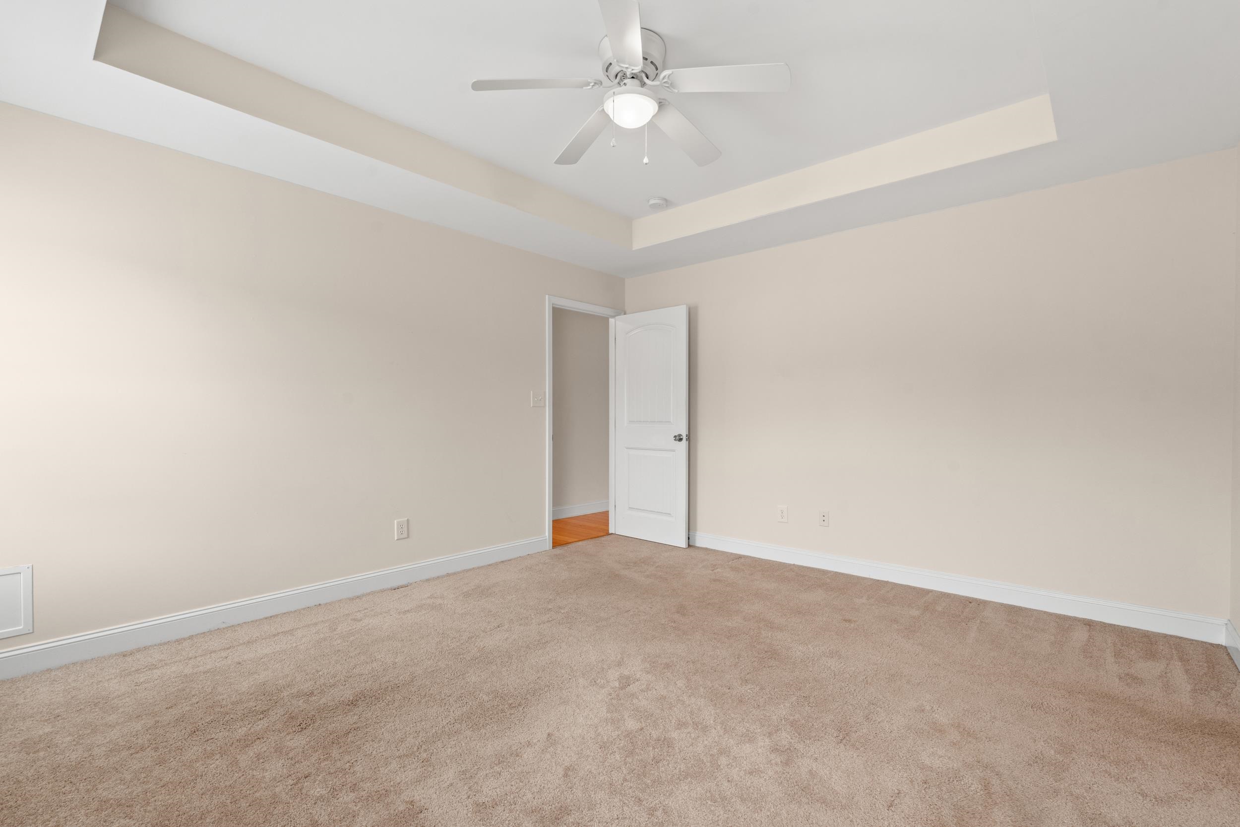 2610989 | Photo 21