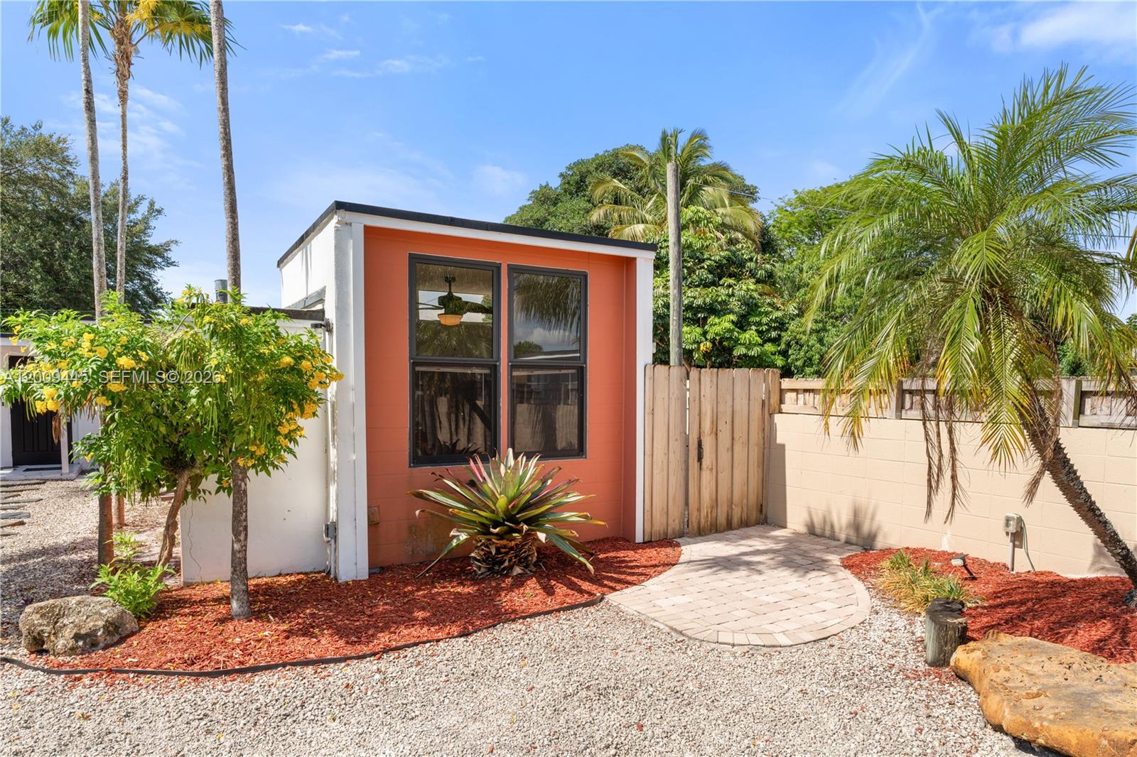 Property photo # 0