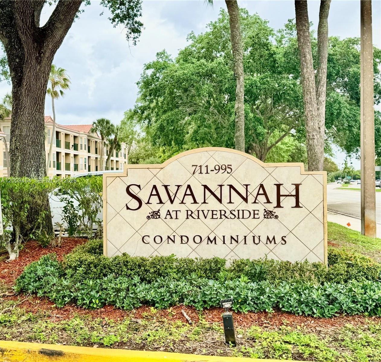 Savannah At Riverside Con