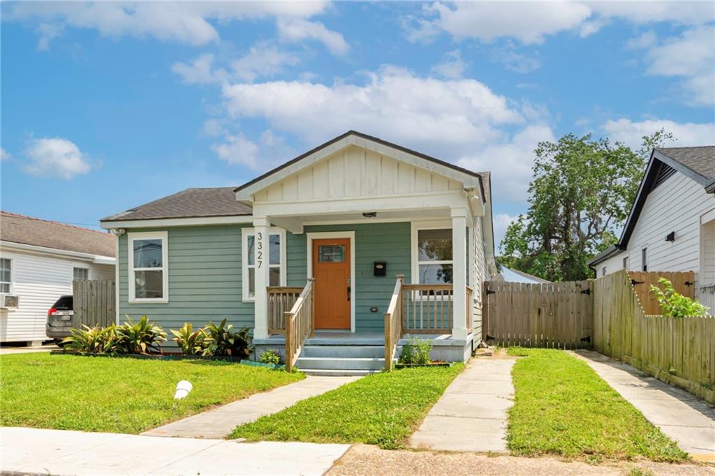 2nd image of 3327 Mistletoe St, New Orleans, LA 70118 | MLS# 2555474