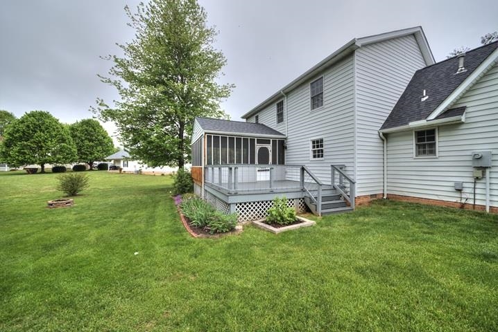 152 Nottingham Ln
