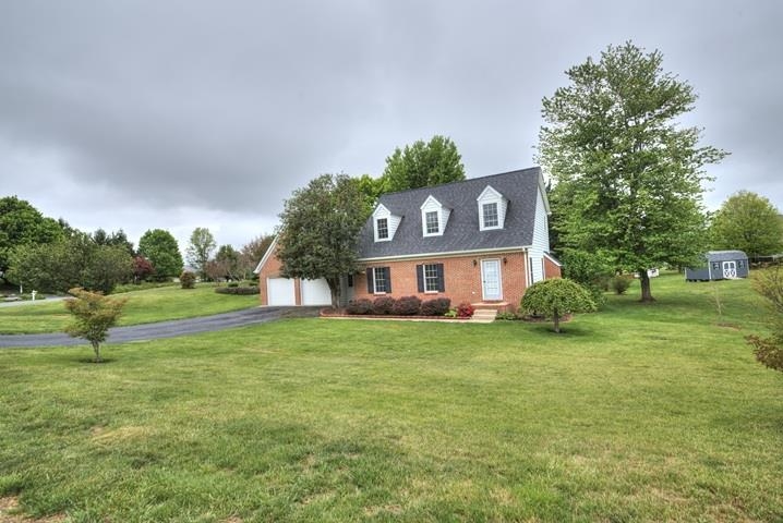 152 Nottingham Ln
