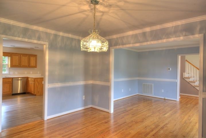 152 Nottingham Ln