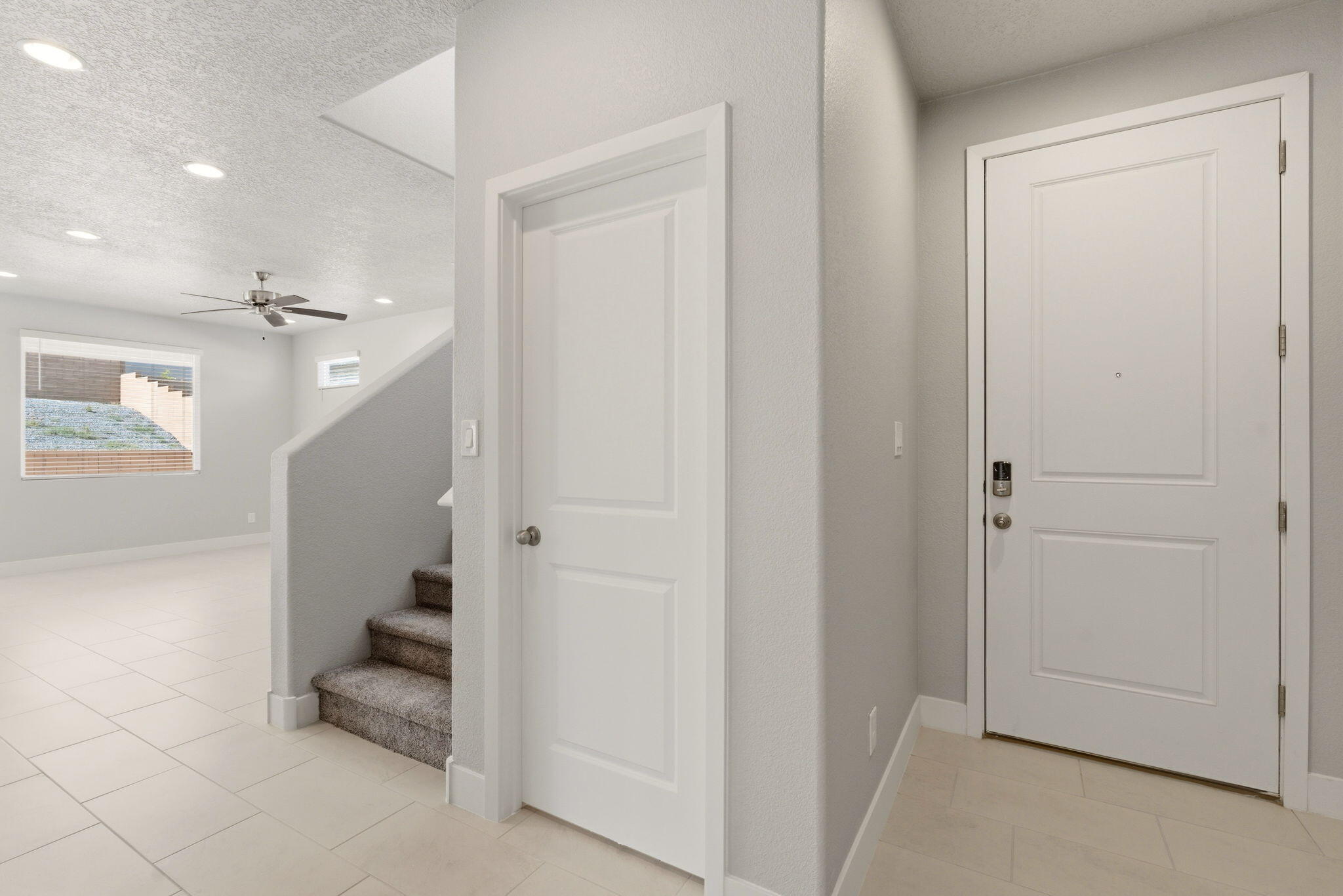 Photo 3 of Single family home for sale at 6717 Sydney Dr Ne, Rio Rancho, NM 87144 | MLS# 1102539 | Listing updated on 2026-10-21