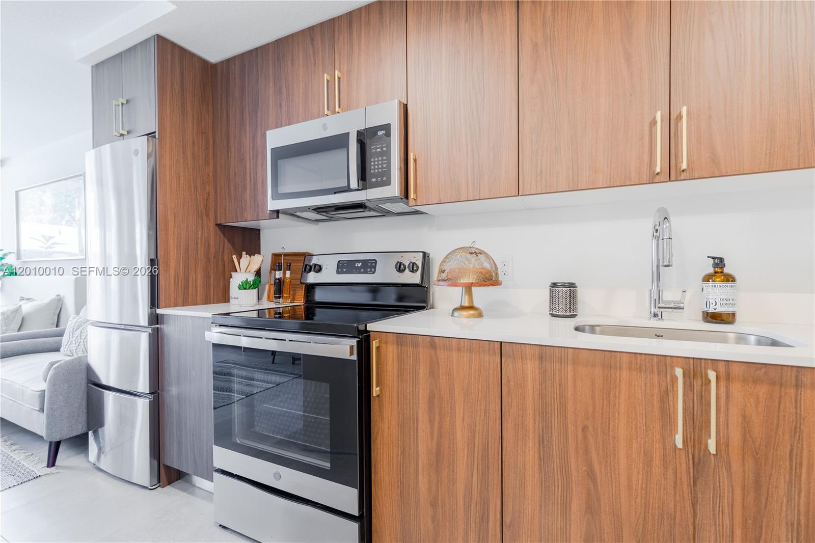 Property photo # 6