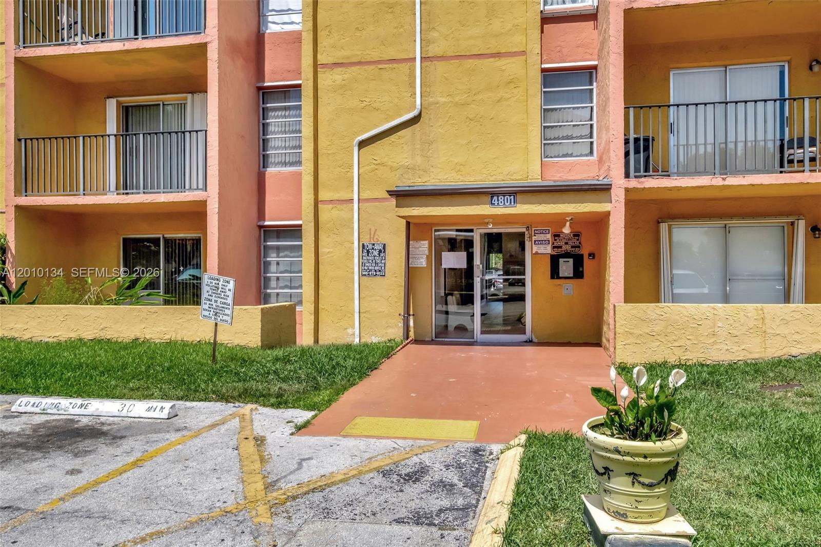 Sunset Villas No 3 Condo