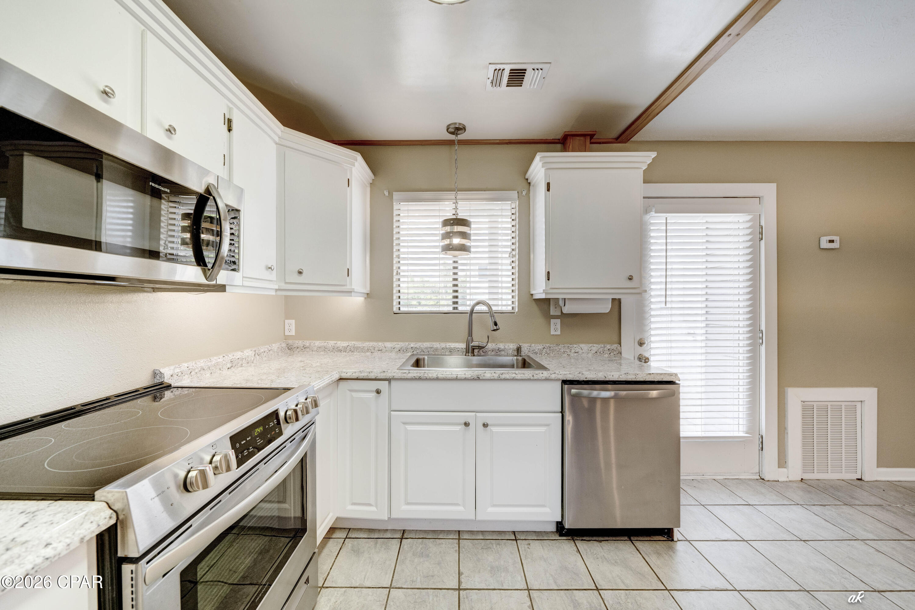 Image 10 For 3117 Debra Boulevard