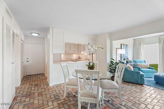 Image 7 For 4725 Bay Point Road 166