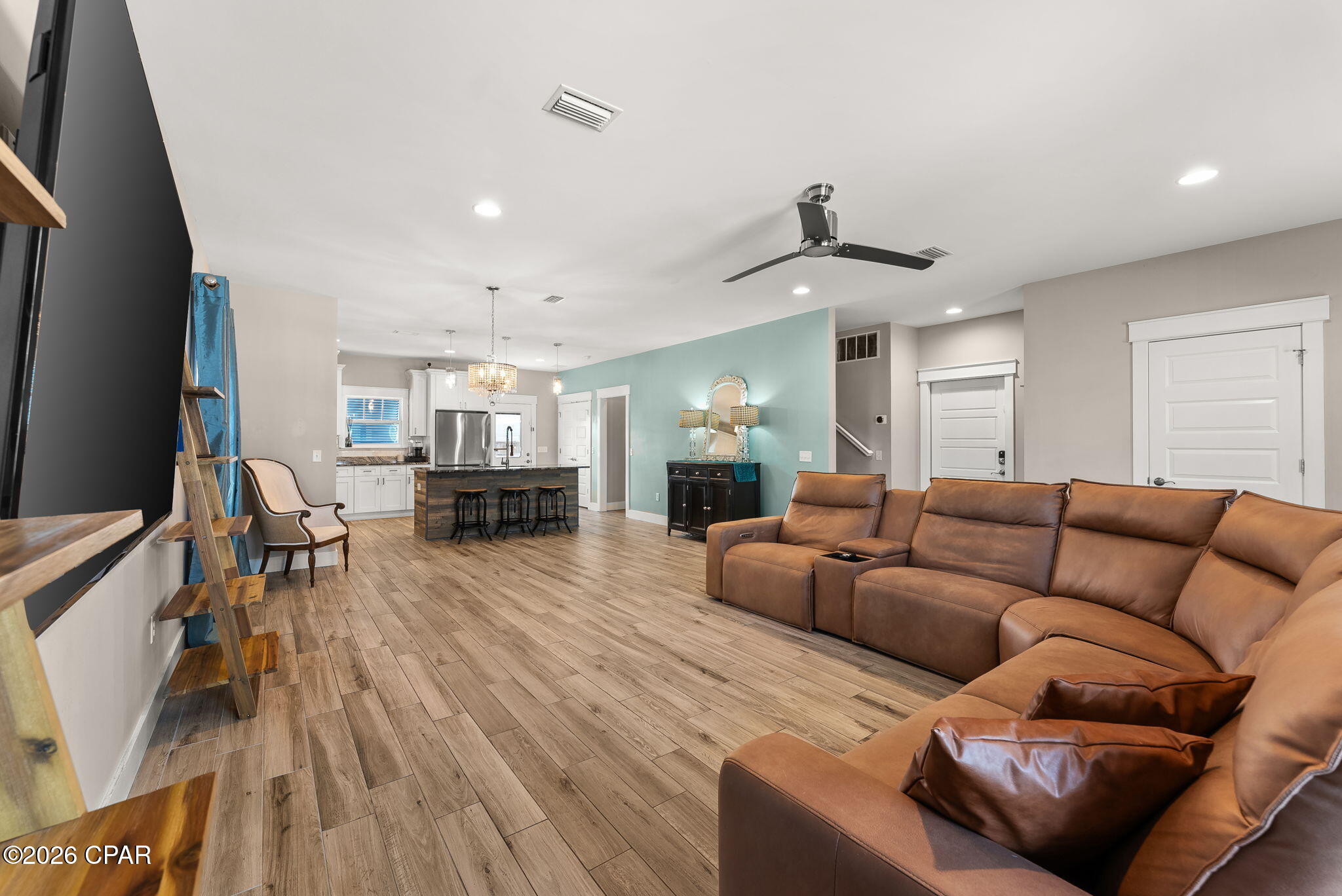 Image 11 For 408 Paradise Boulevard