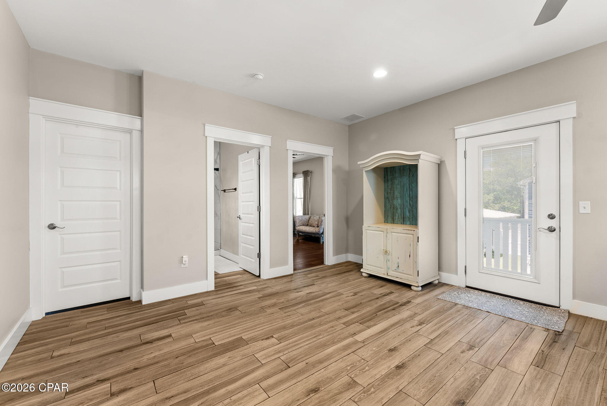 Image 37 For 408 Paradise Boulevard