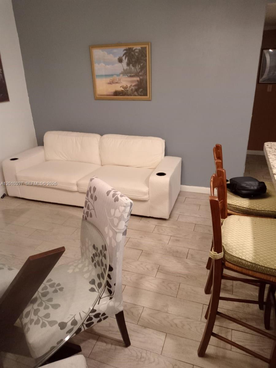 Property photo # 9