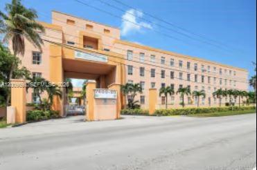 Royal Palms Condo