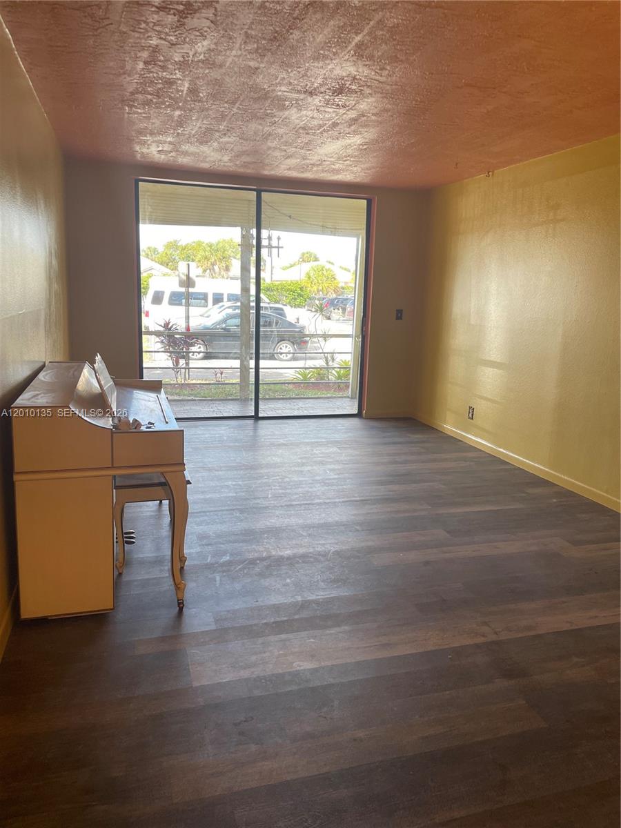 Property photo # 9