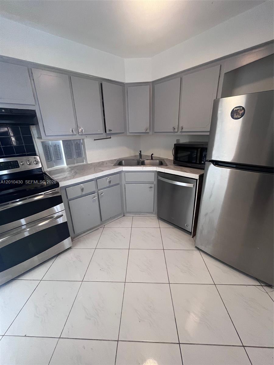 Property photo # 0
