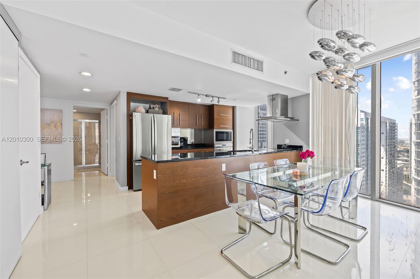 Icon Brickell No Two