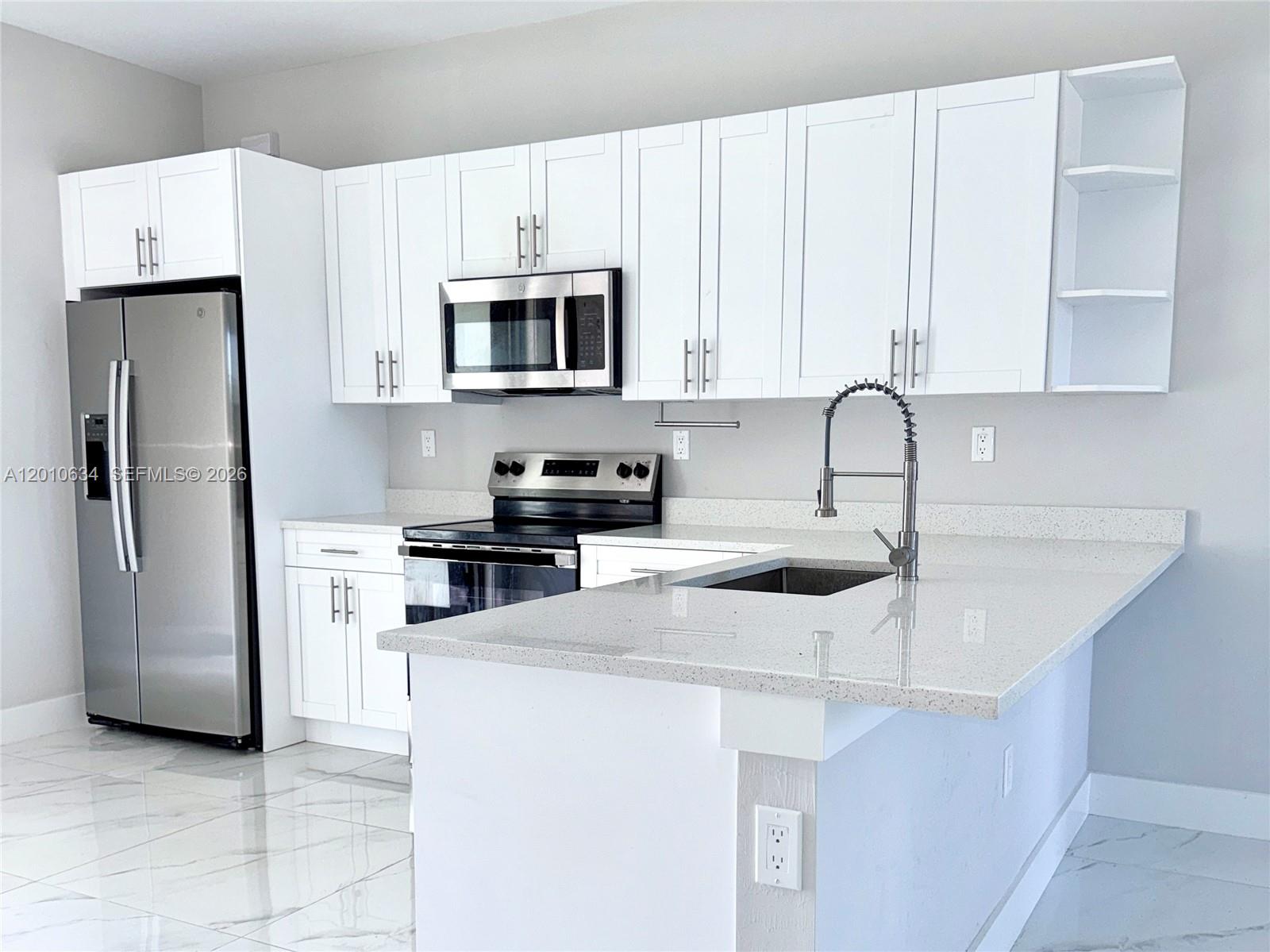 Property photo # 6