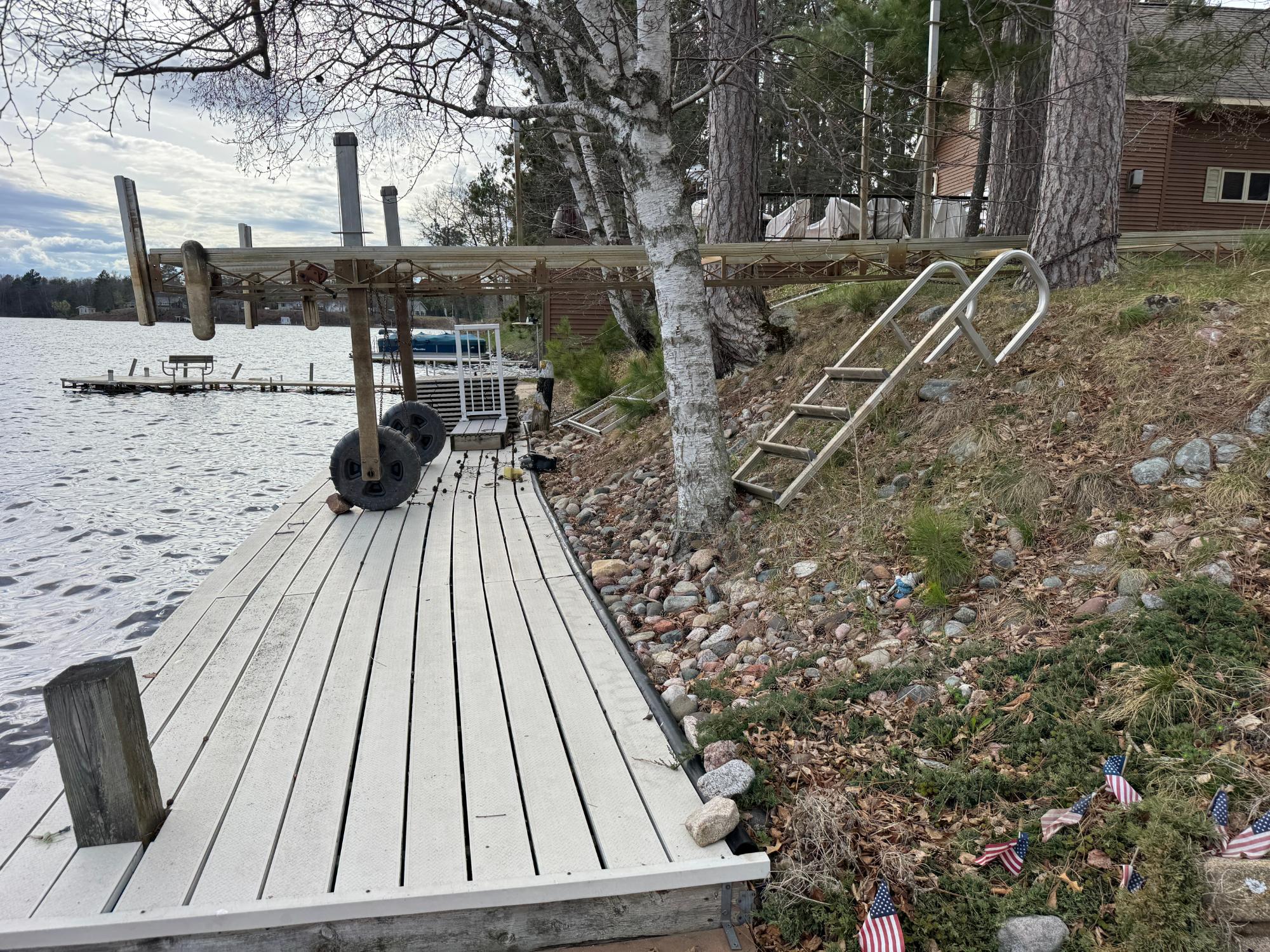 Lake Nokomis Property 2027 The Point Rd Photo 3
