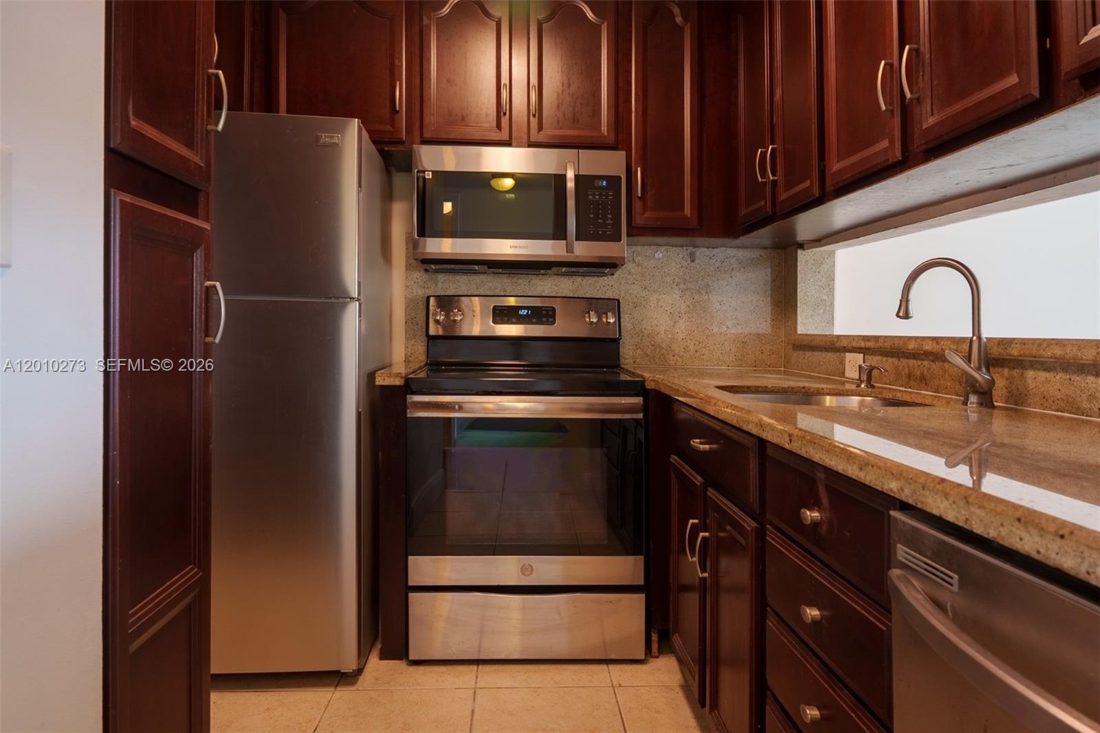 Property photo # 4