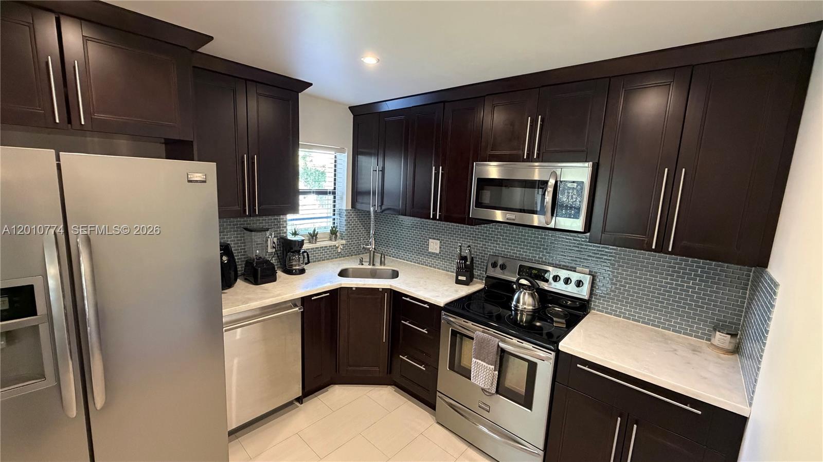Applewood Village I-C Con