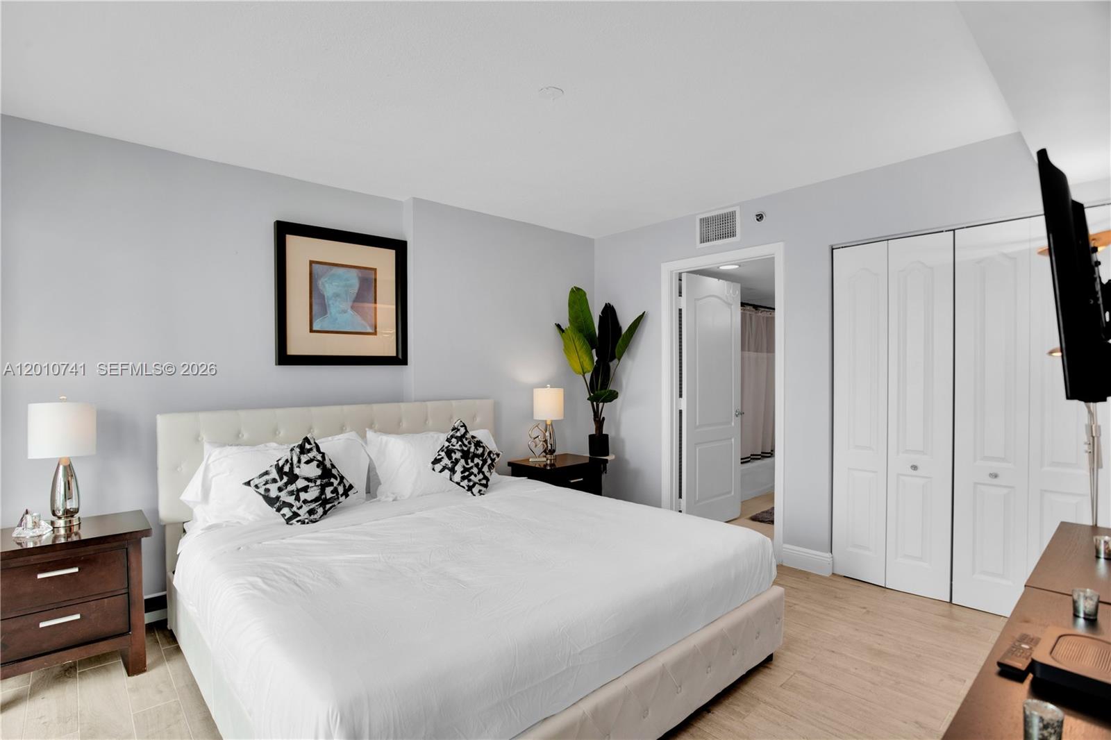 Property photo # 4