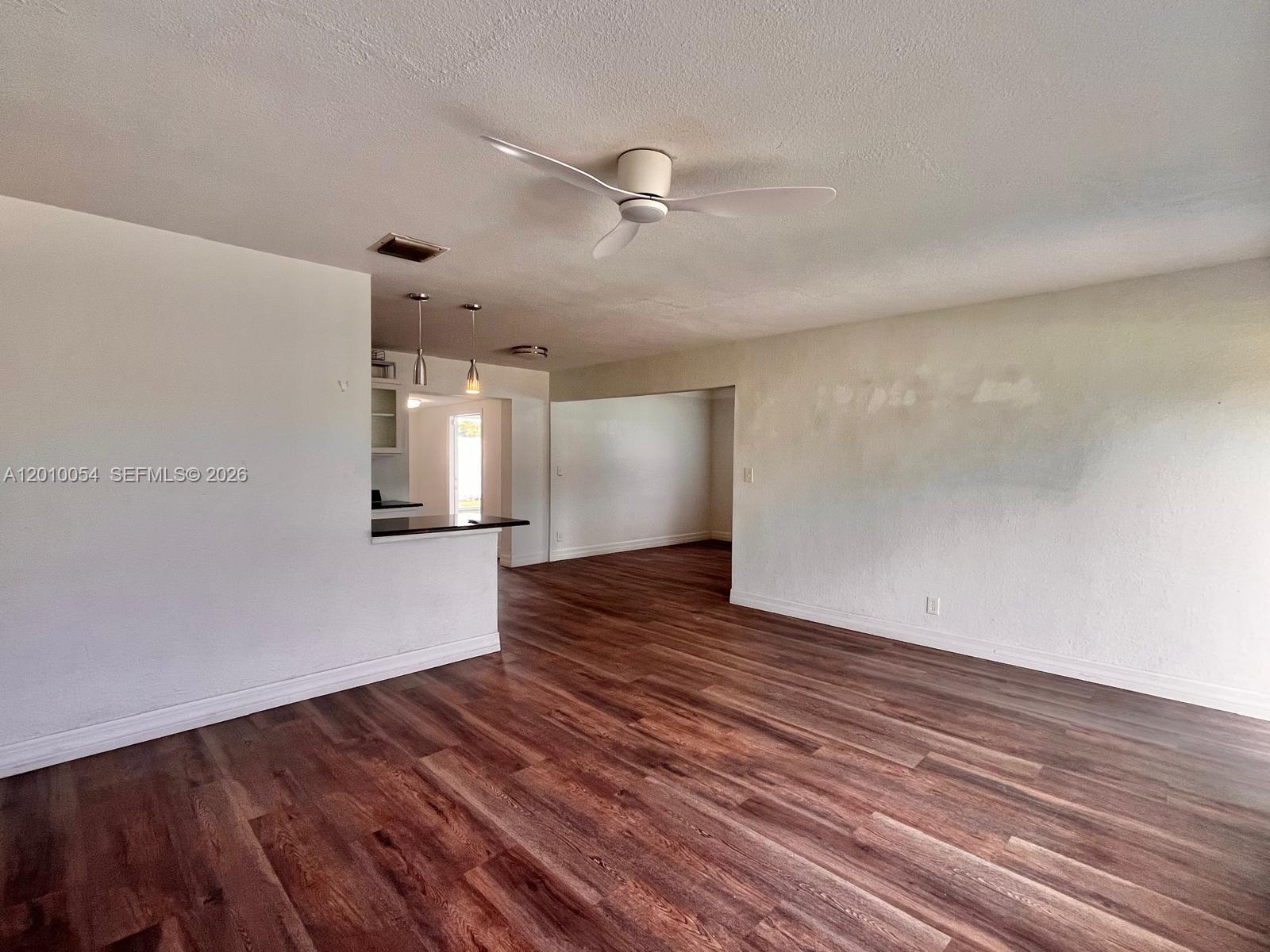 Property photo # 9