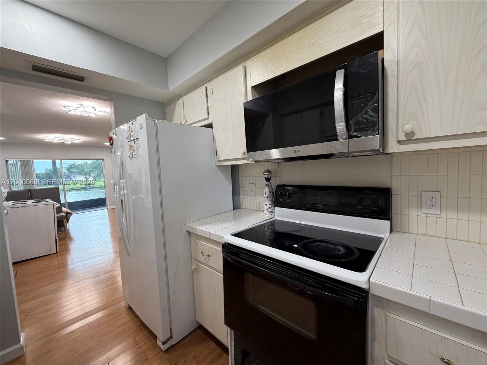 Property photo # 7