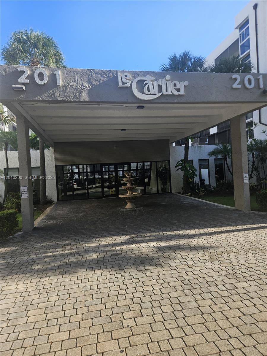 Le Cartier Condo