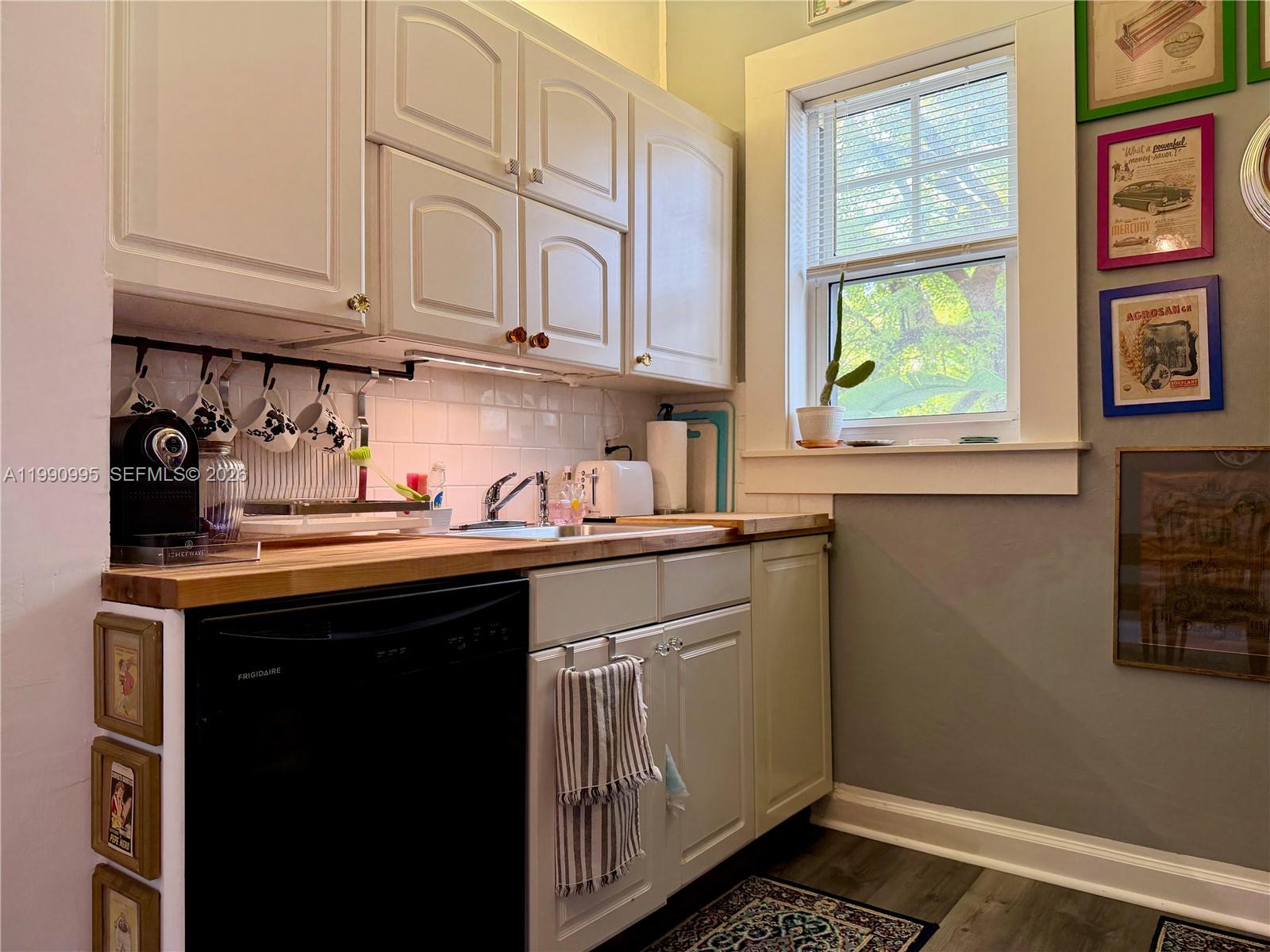 Property photo # 9