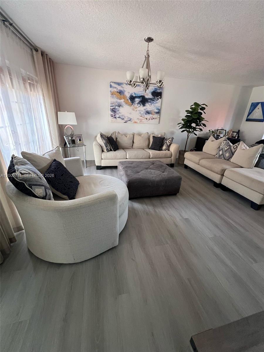 Leomar Homes
