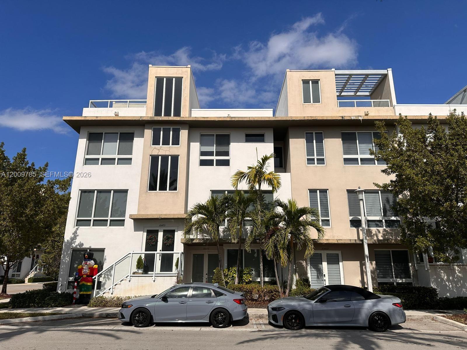 "UNIQUE OPPORTUNITY" INMACULATE modern 3 stories townhouse WITH ELEVATOR, 4 bedrooms, 3.5 baths, custom-made closets, modern garage fixture, huge custom-made pantry, and home office WORTH MORE THAN 75K! Spotless kitchen with stainless steel appliances, wine cooler, and more. NO CARPETS. Walking distance to the Math and Science Academy and minutes away from other great schools and malls. Clubhouse with tennis courts, gym, spa, pool, kids water park, etc. "NO TERRACE WITH BBQ" VACANT UNIT ready to move in. UPDATED APPRAISAL AVAILABLE! BUY SAFELY. SEND ME YOUR BEST OFFER!