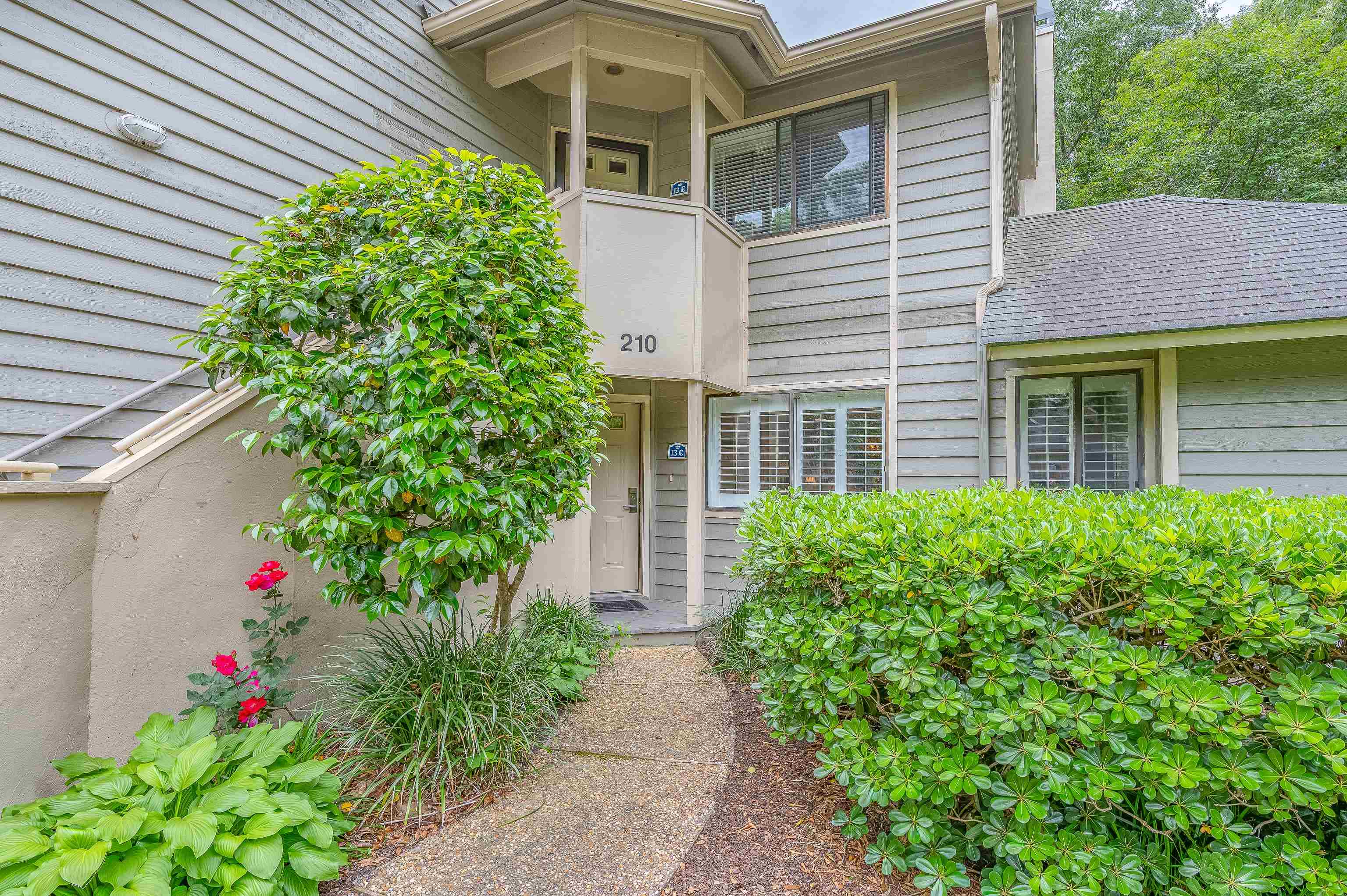 2611275 | Photo 3