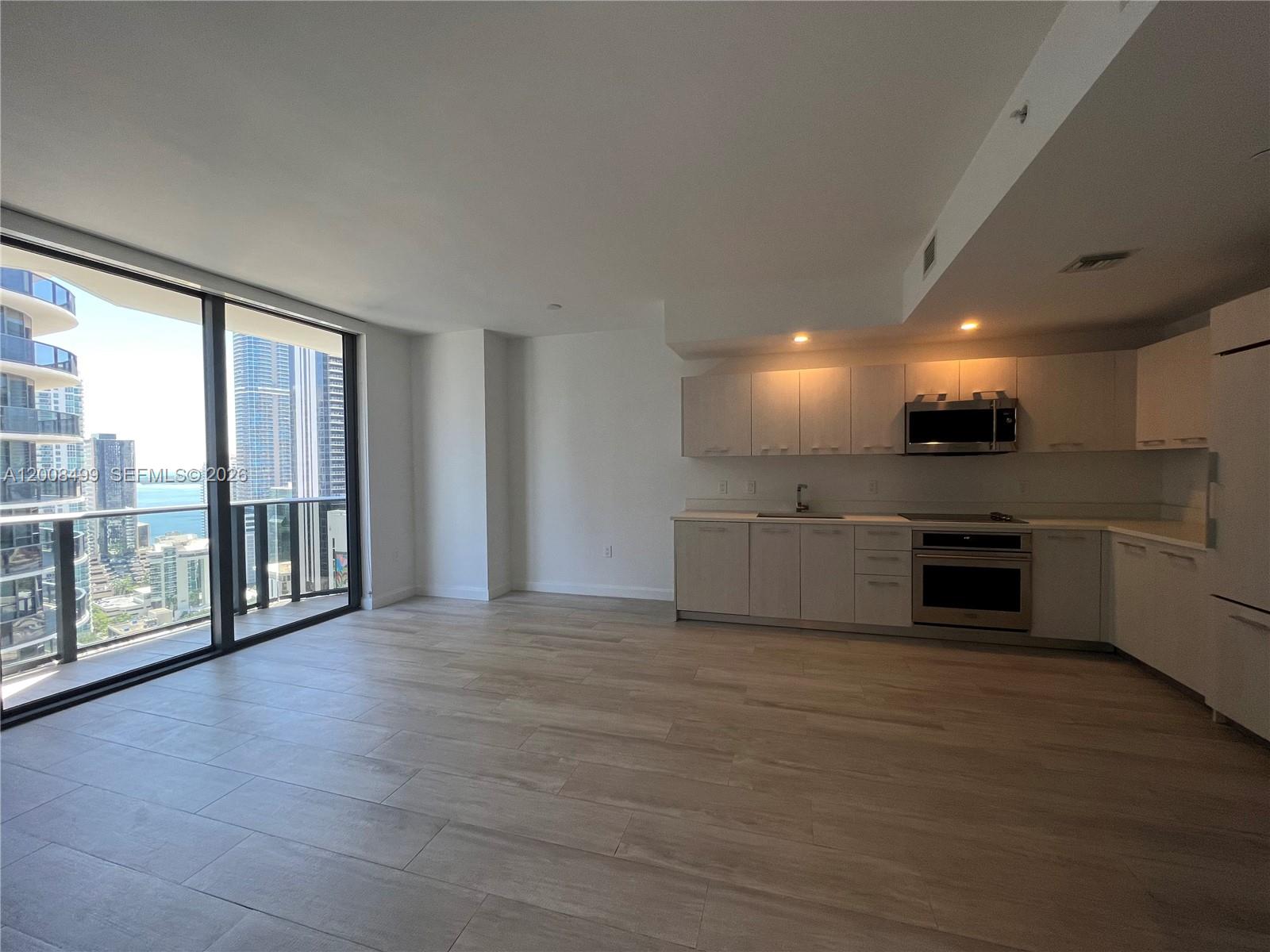 Condo for Rent in Miami, FL