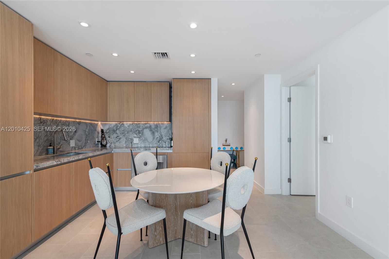 Property photo # 8