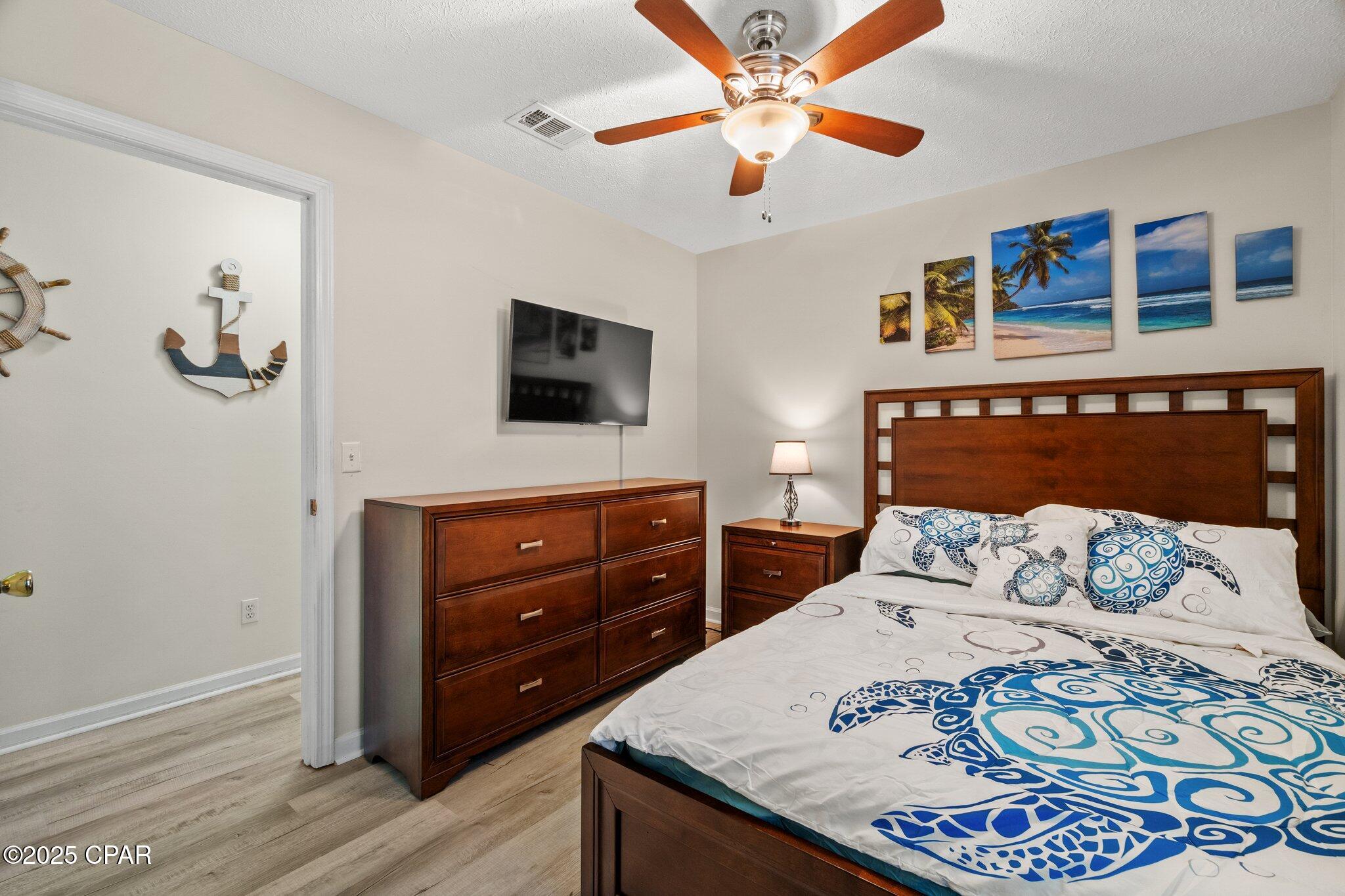 Image 12 For 212 Seahorse Way