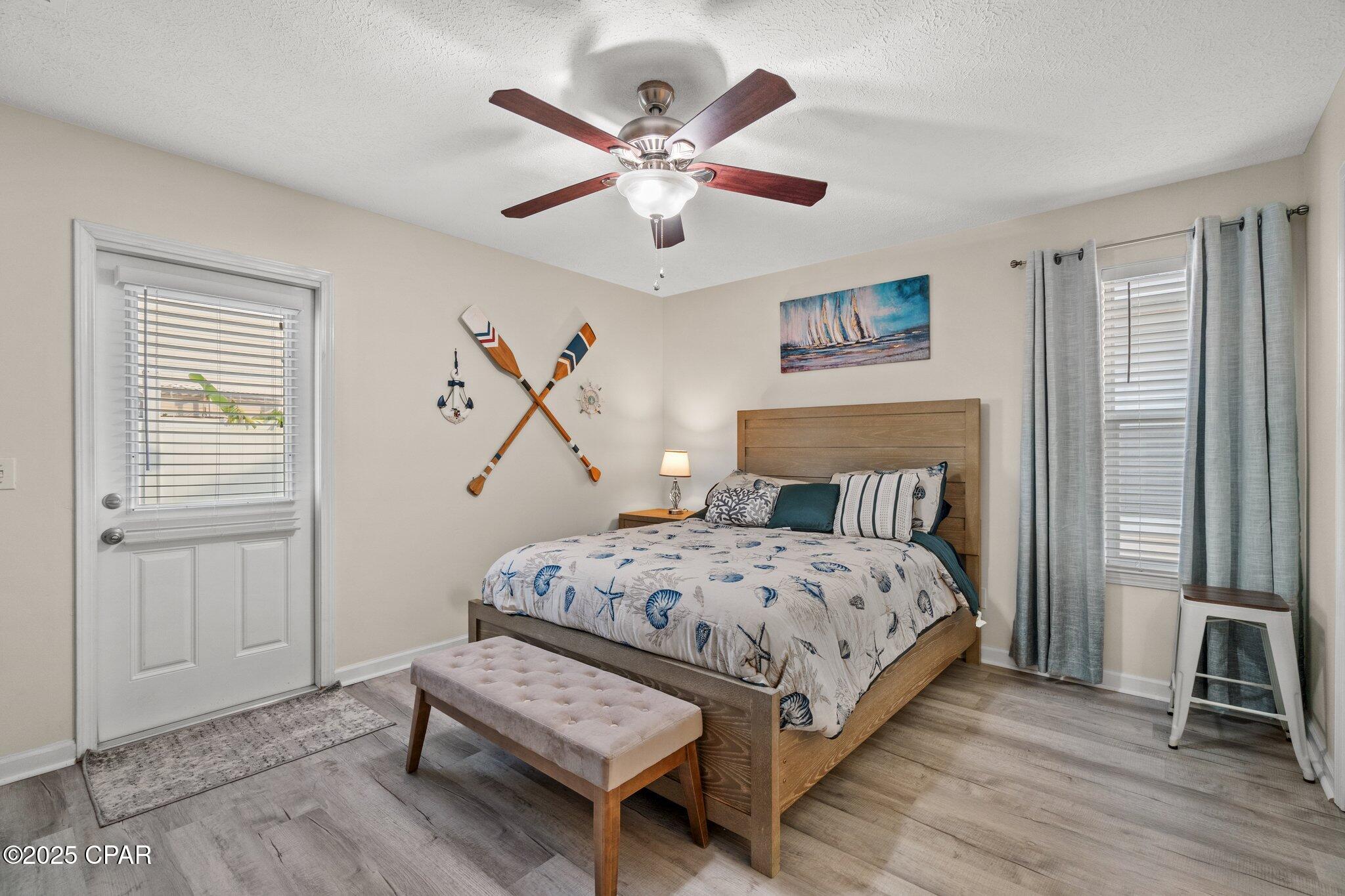 Image 17 For 212 Seahorse Way