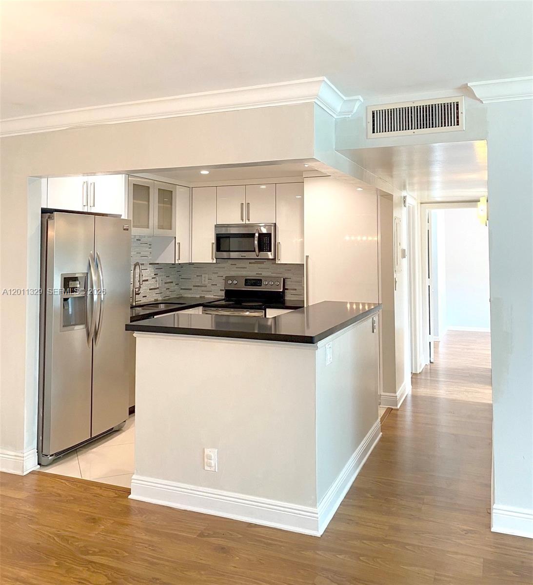 Property photo # 6