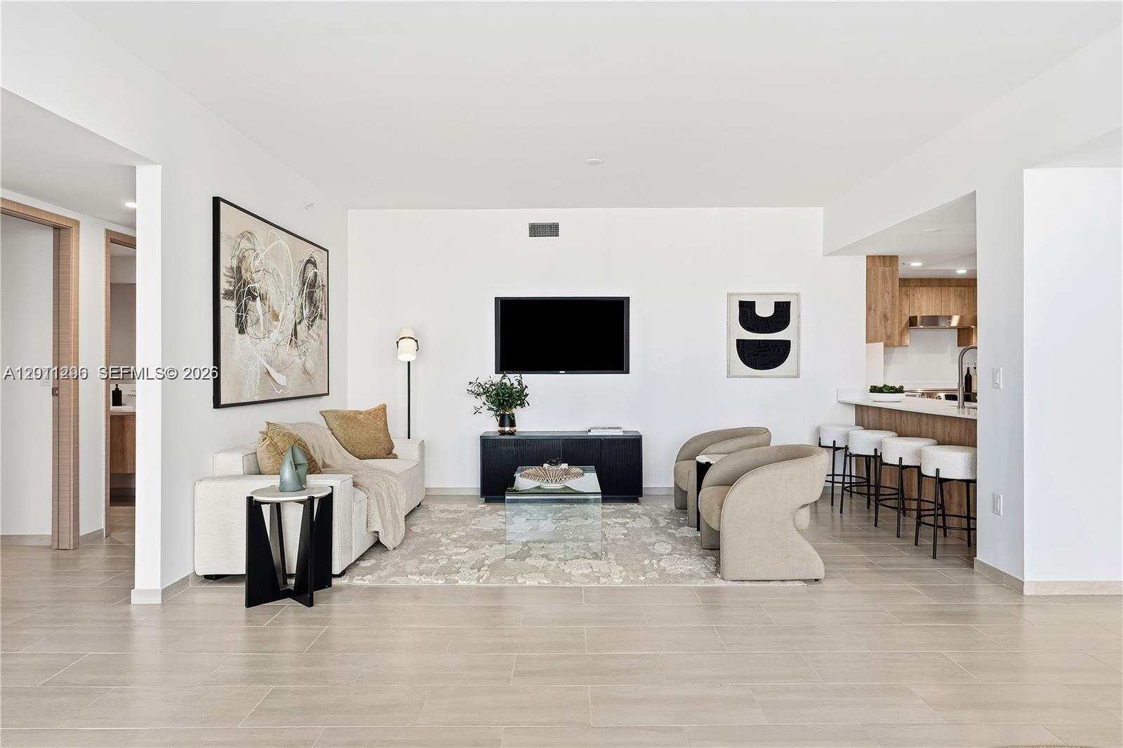 Property photo # 6