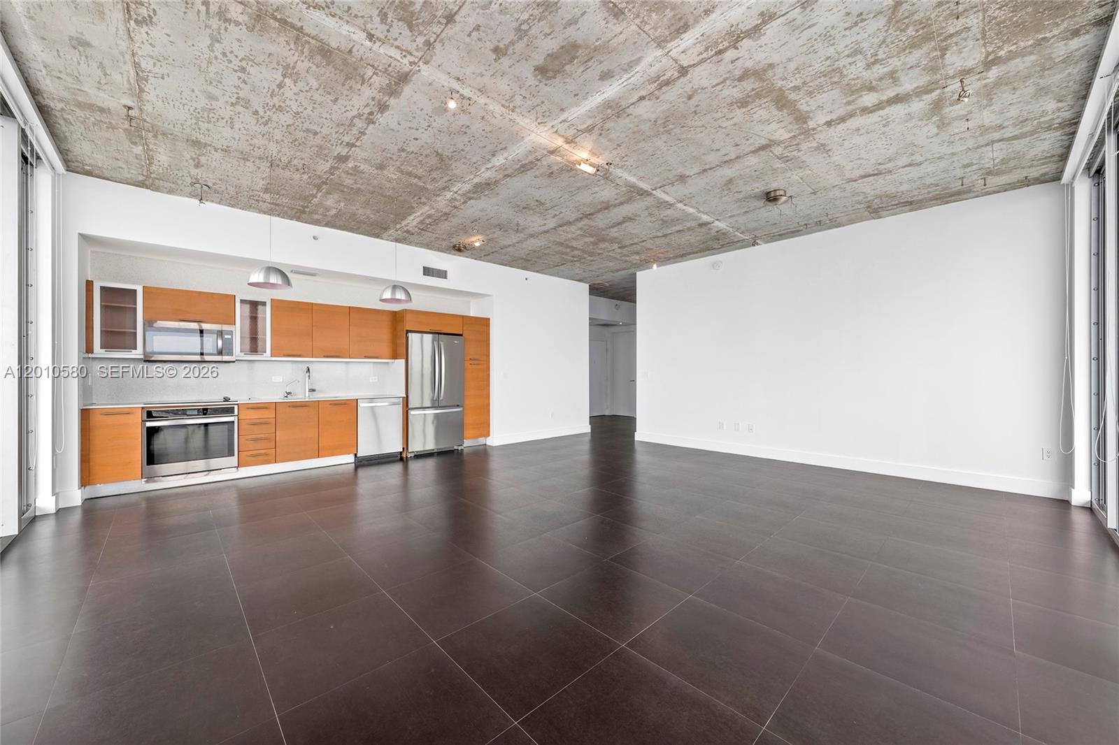 Property photo # 4