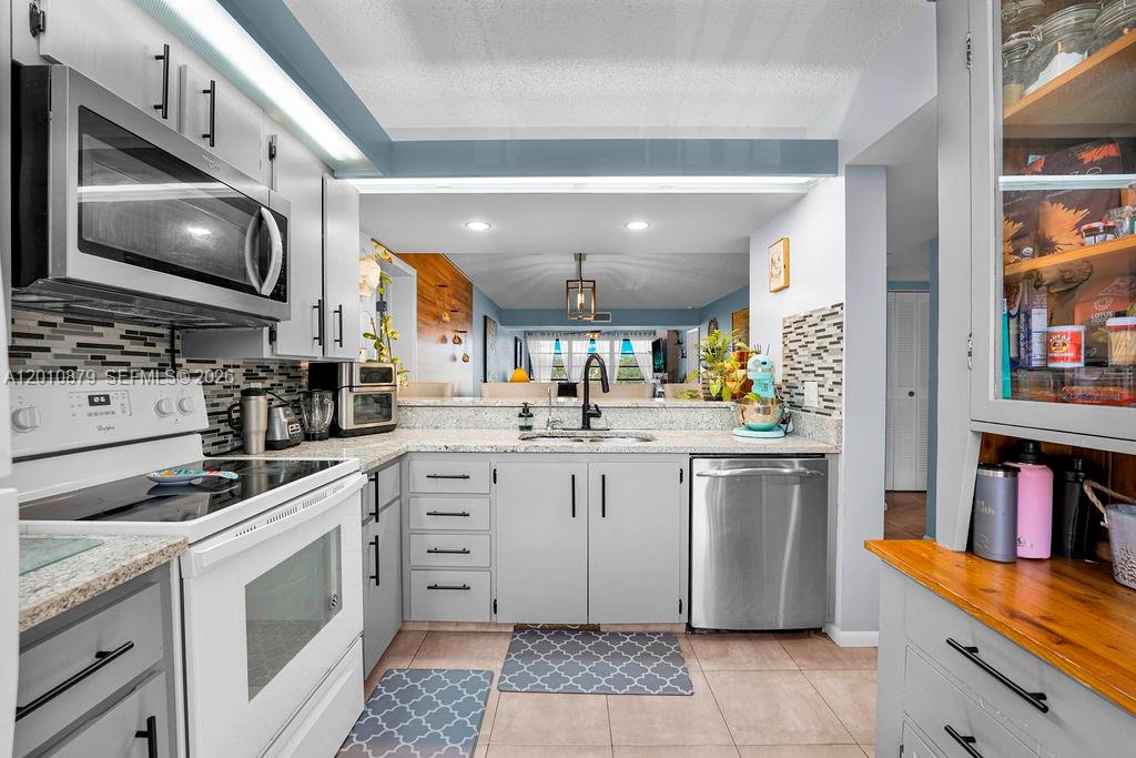 Property photo # 6