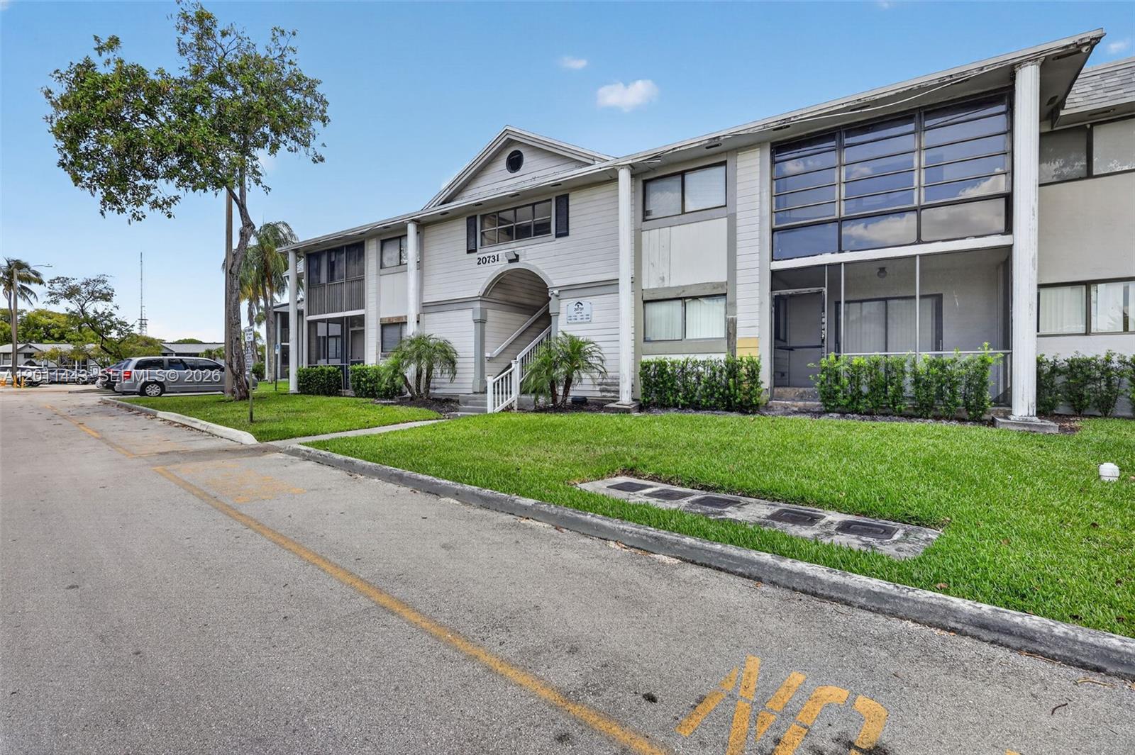Carmel Lakes Condo No 8