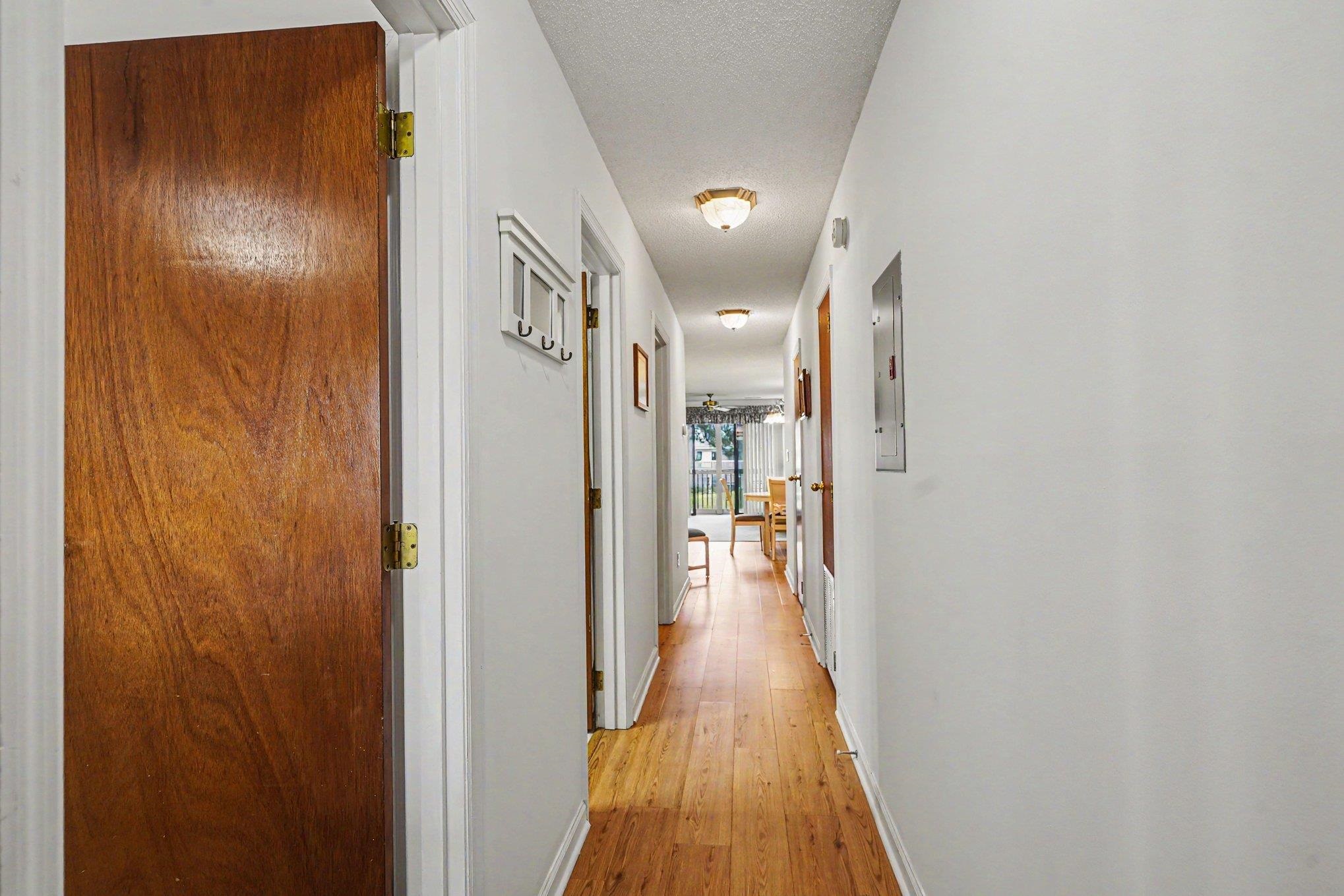 2611325 | Photo 11