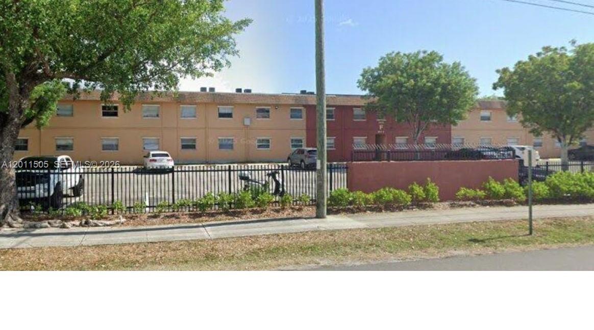 Property photo # 0