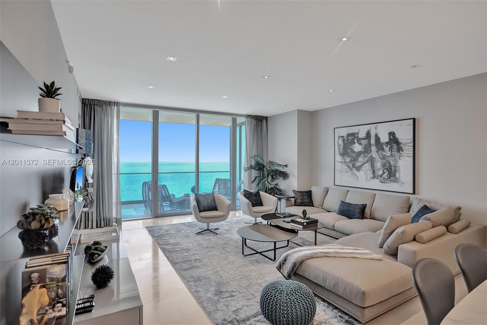 18975 Collins Condo