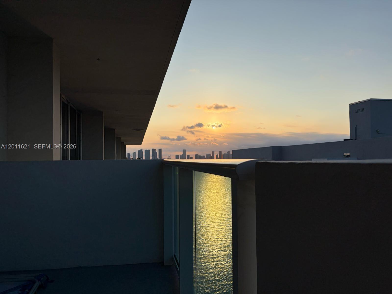 Mirador 1200 Condo