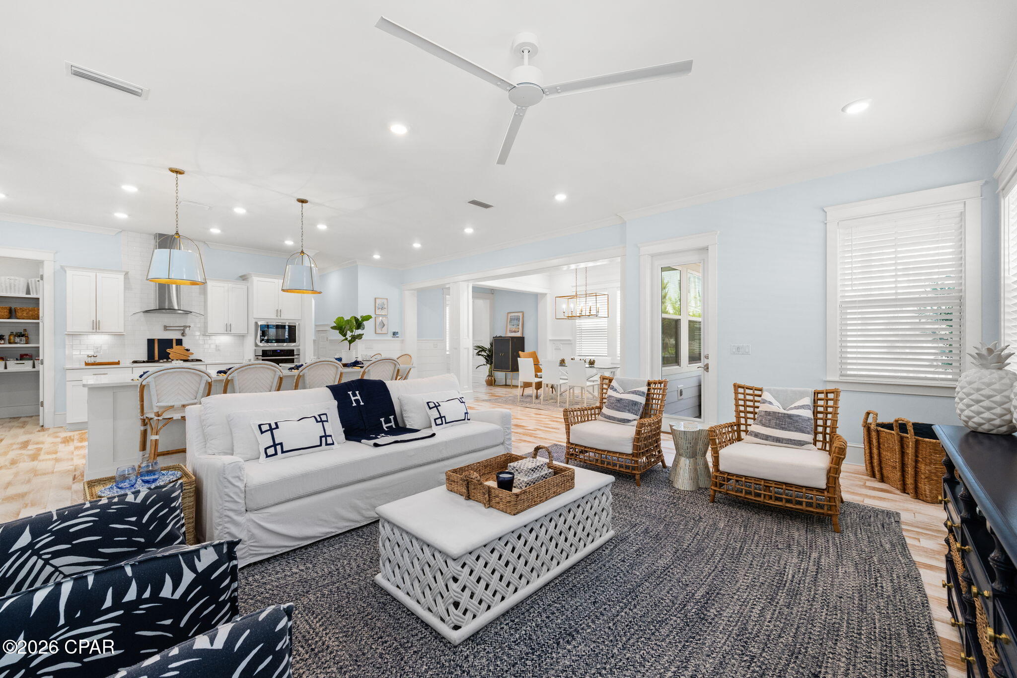 Listing photo id 13 for 56 Candlehouse Lane