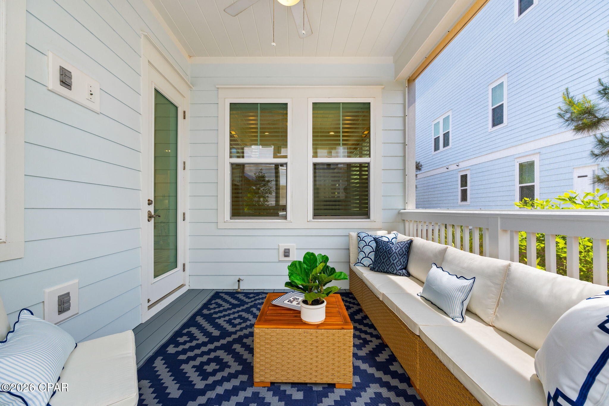 Listing photo id 16 for 56 Candlehouse Lane