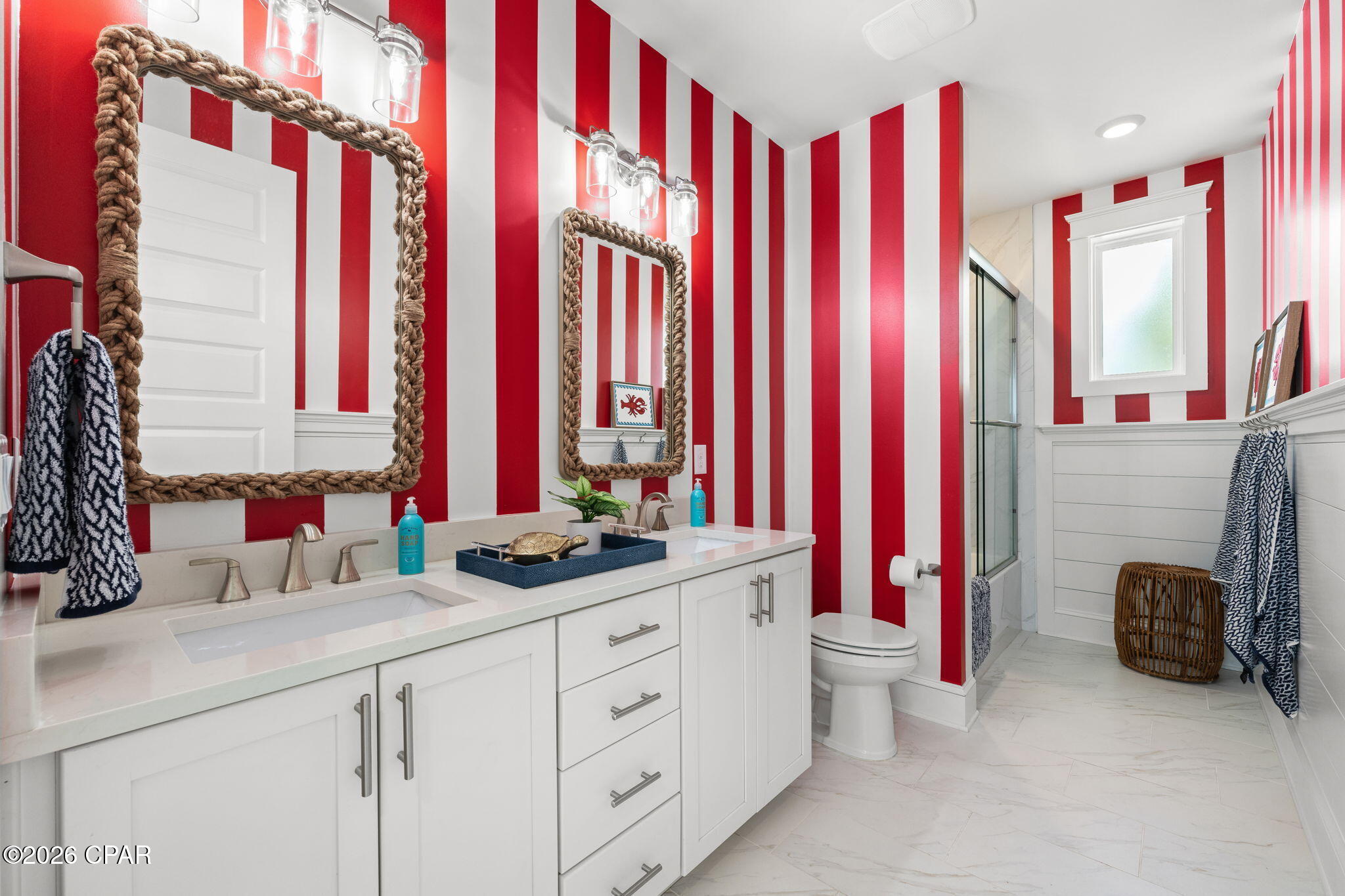 Listing photo id 34 for 56 Candlehouse Lane